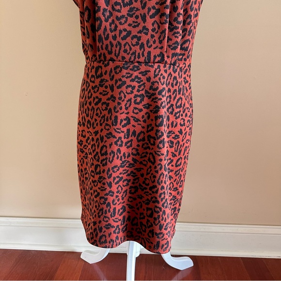 Nine West Animal Print Sleeveless Dress Size Medium NWT - Picture 4 of 7